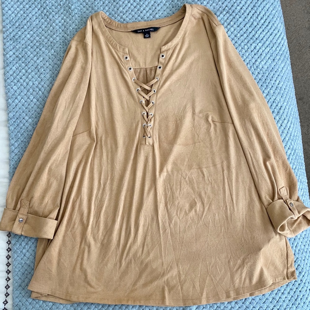 Suede Blouse đ¤ - Picture 3 of 7